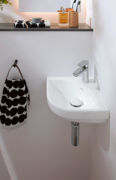 Cloakroom Basin Villeroy and Boch Subway 3.0 Angle, 1 hole, Without overflow, Unpolished 320mm Alpine White