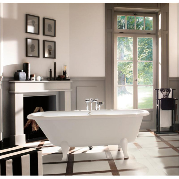 Villeroy and Boch Freestanding Bath Hommage 1771x771mm and drain system